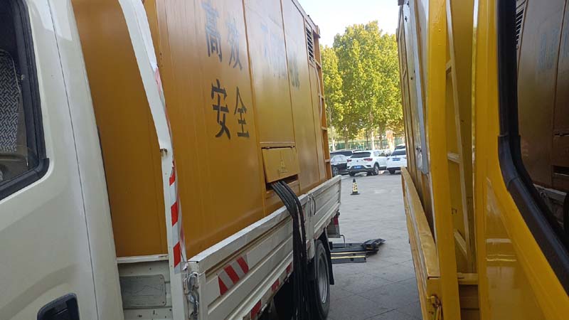 睢阳如何判断柴油发电机组和UPS电源的切换时间是否符合要求？