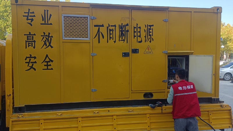 睢阳柴油发电机组和UPS电源配合使用时，如何避免切换过程中的电力中断？